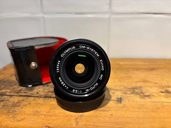 Vintage Olympus Zuiko MC Auto-W 28mm f/2.8-objektiv (1970’s)