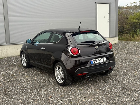 Alfa Romeo MiTo 4 of 5