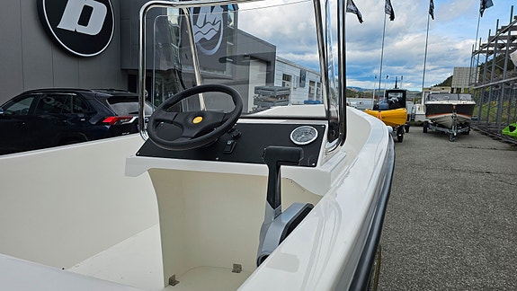 Cremo (Cresent) 470 SC powered by 2026 Mercury F 30 ELPT EFI - Innbytte/Finans 14 of 16