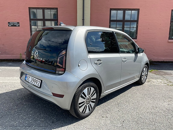 Volkswagen UP! 5 of 10