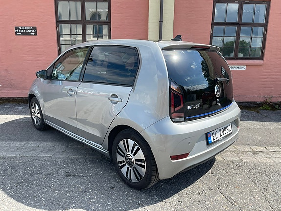 Volkswagen UP! 7 of 10