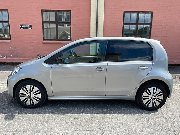 Volkswagen UP! 8 of 10