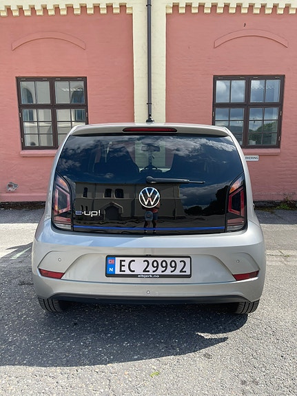 Volkswagen UP! 6 of 10