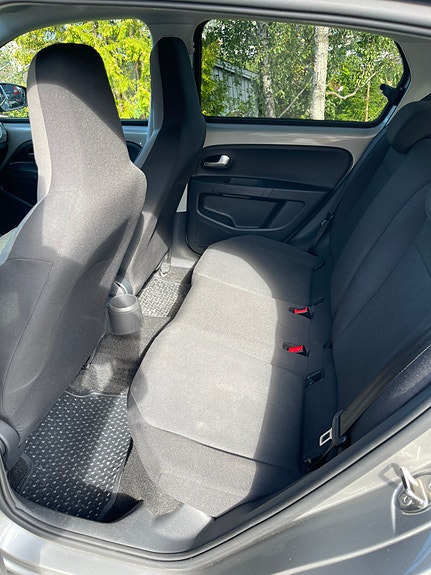 Volkswagen UP! 16 of 20