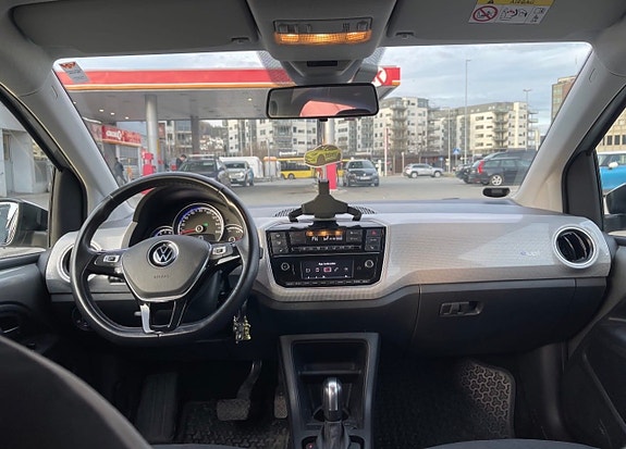 Volkswagen UP! 9 of 10