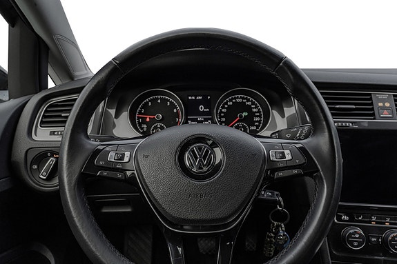 Volkswagen Golf VII 11 of 25