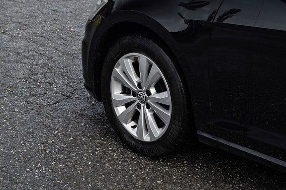Volkswagen Golf VII 7 of 25