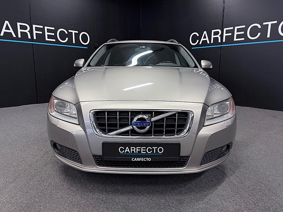 Volvo V70 4 of 5