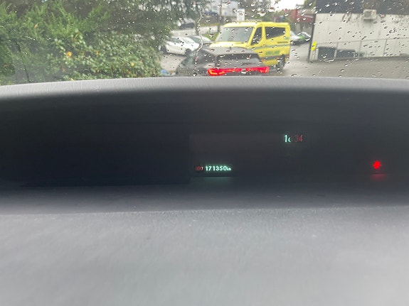 Toyota Prius 16 of 26