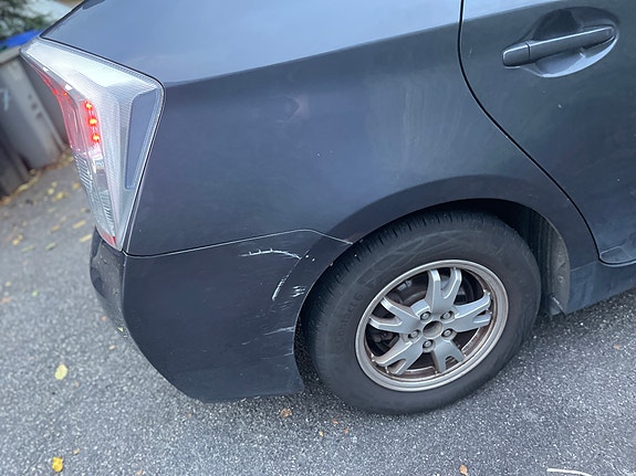 Toyota Prius 14 of 26