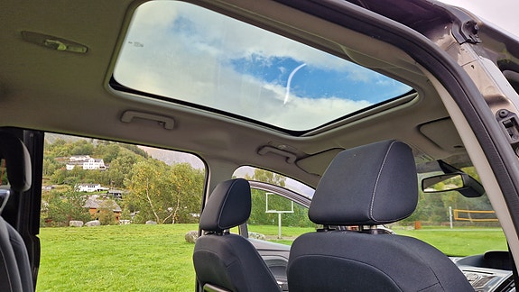 Ford Grand C-MAX 12 of 30