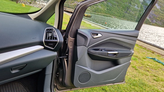 Ford Grand C-MAX 29 of 30