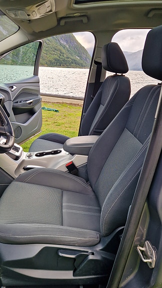 Ford Grand C-MAX 24 of 30