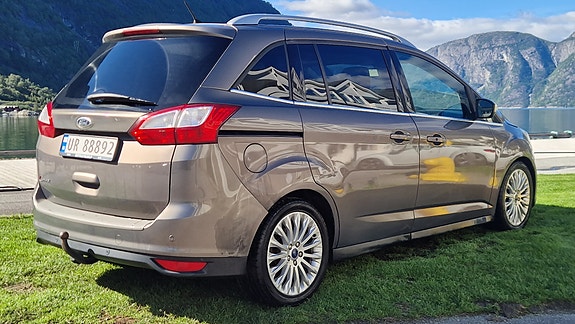 Ford Grand C-MAX 2 of 30