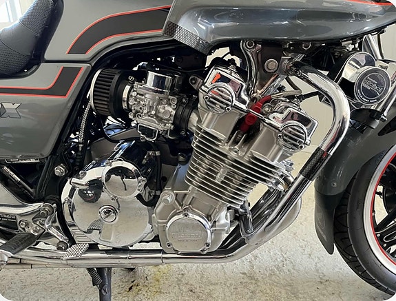 Honda CBX 1000 SC06 9 of 27