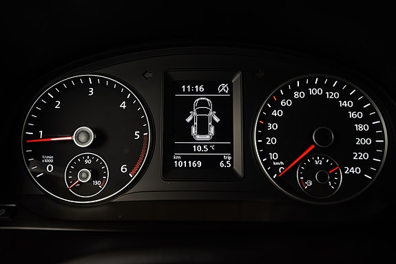 Volkswagen Caddy Maxi 19 of 30