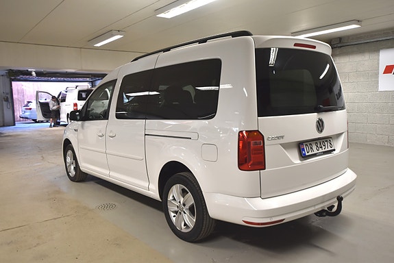 Volkswagen Caddy Maxi 12 of 30
