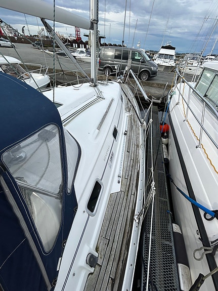 Beneteau Oceanis 331, 2002, md2030, aksling og foldepropell 2 of 5