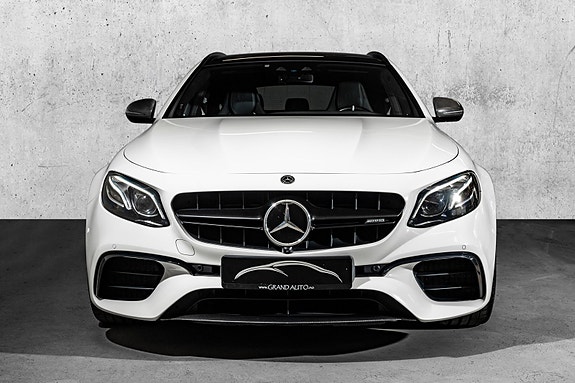 Mercedes-Benz E-Klasse 3 of 30