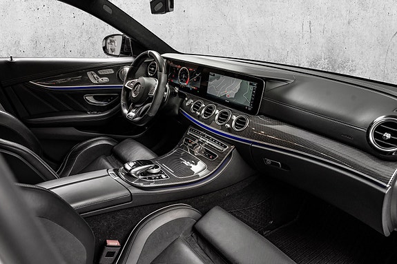 Mercedes-Benz E-Klasse 26 of 30