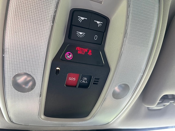 Volvo V70 28 of 30