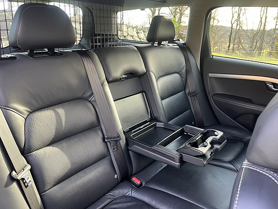 Volvo V70 18 of 30