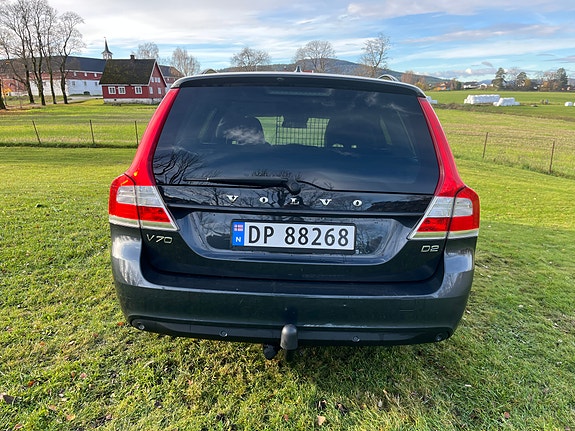 Volvo V70 7 of 30