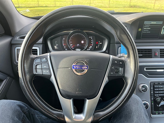 Volvo V70 22 of 30