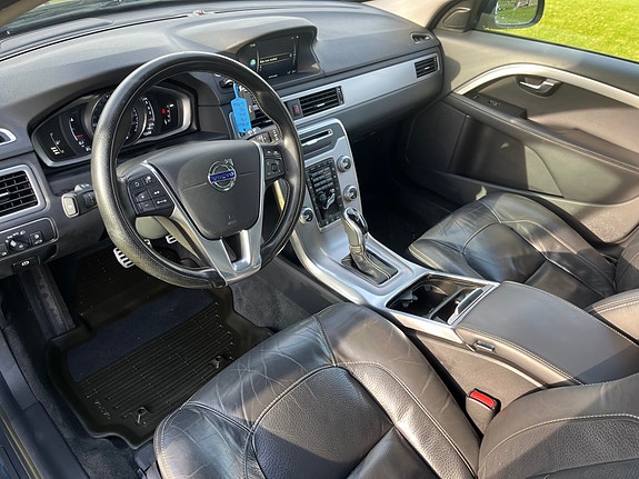 Volvo V70 10 of 30
