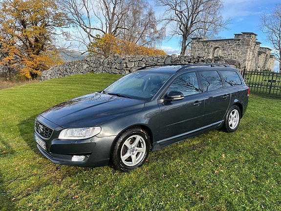 Volvo V70 3 of 30