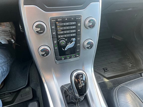 Volvo V70 24 of 30