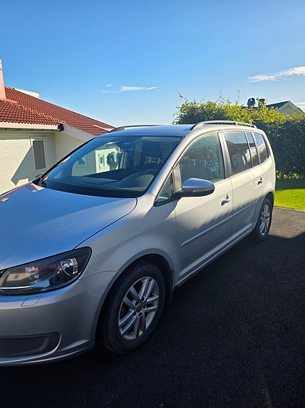 Volkswagen Touran 10 of 18
