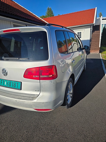 Volkswagen Touran 14 of 18