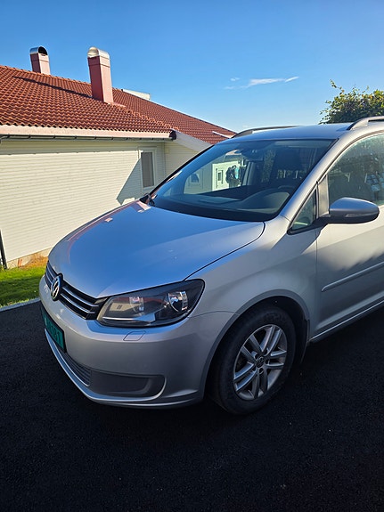 Volkswagen Touran 6 of 18