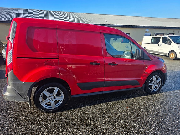 Ford Transit Connect 3 of 18