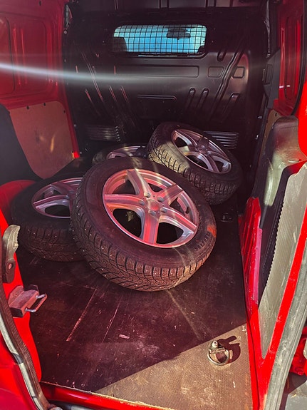 Ford Transit Connect 16 of 18