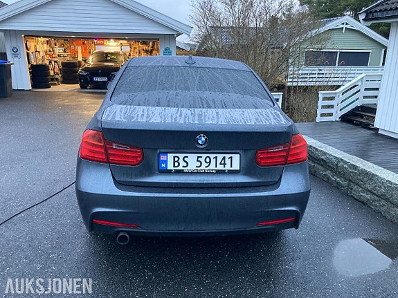 BMW 3-Serie 2 of 16