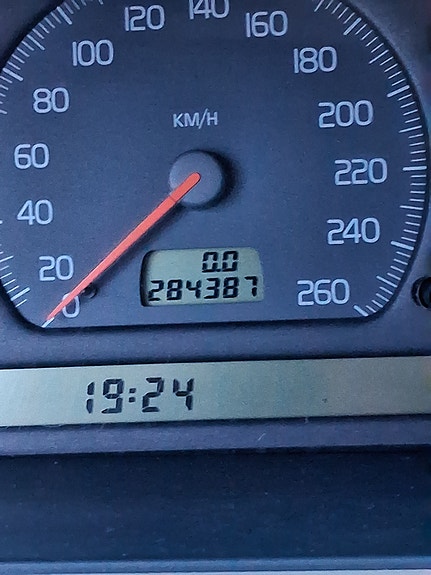 Volvo V70 20 of 27