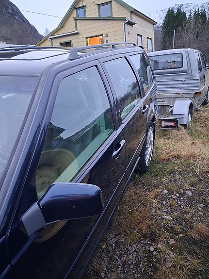 Volvo V70 5 of 27