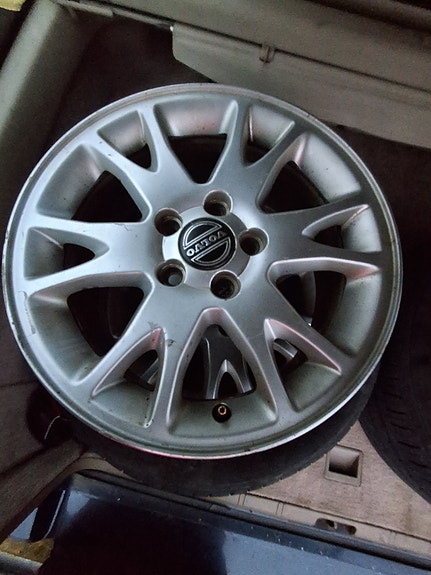 Volvo V70 9 of 27