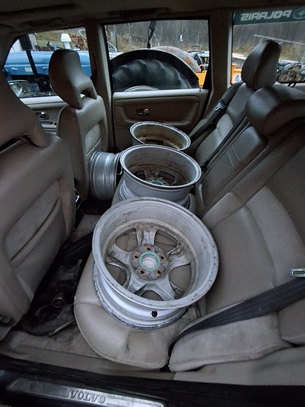 Volvo V70 14 of 27
