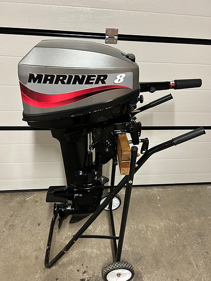 Mariner 8 hk Kort stamme m/rorkult meget pen og lettstartet motor