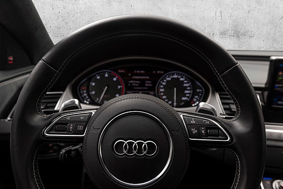 Audi S8 27 of 30