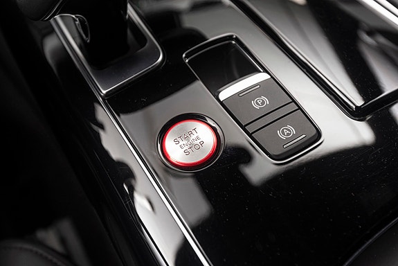 Audi S8 22 of 30
