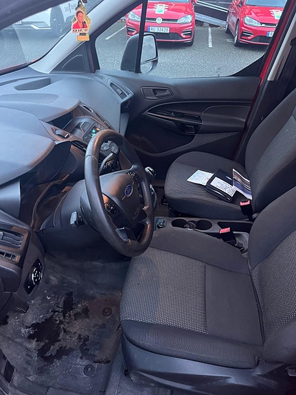 Ford Transit Connect 15 of 15