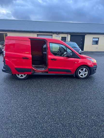 Ford Transit Connect 9 of 15
