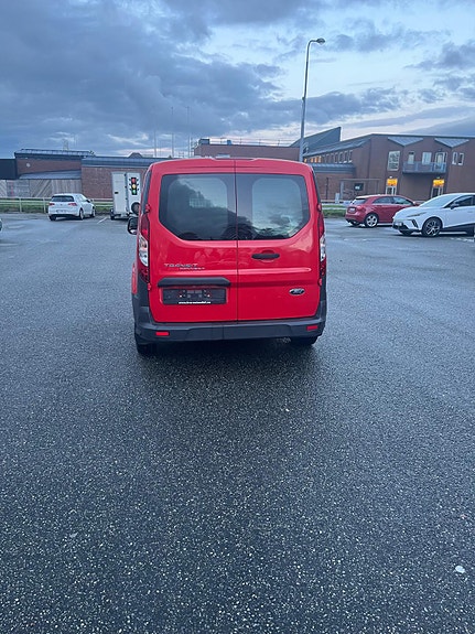 Ford Transit Connect 6 of 15