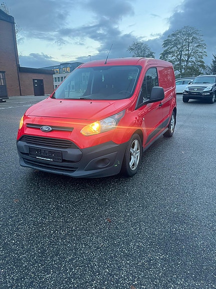 Ford Transit Connect 2 of 15