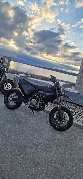 Husqvarna SM 701 2 of 26