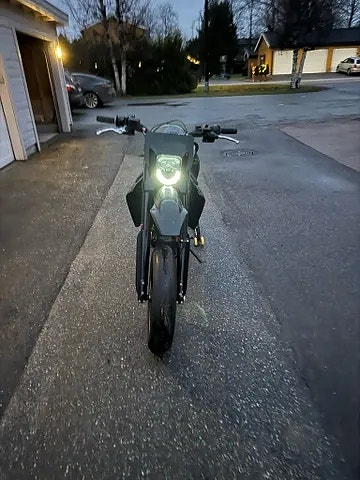 Husqvarna SM 701 9 of 26